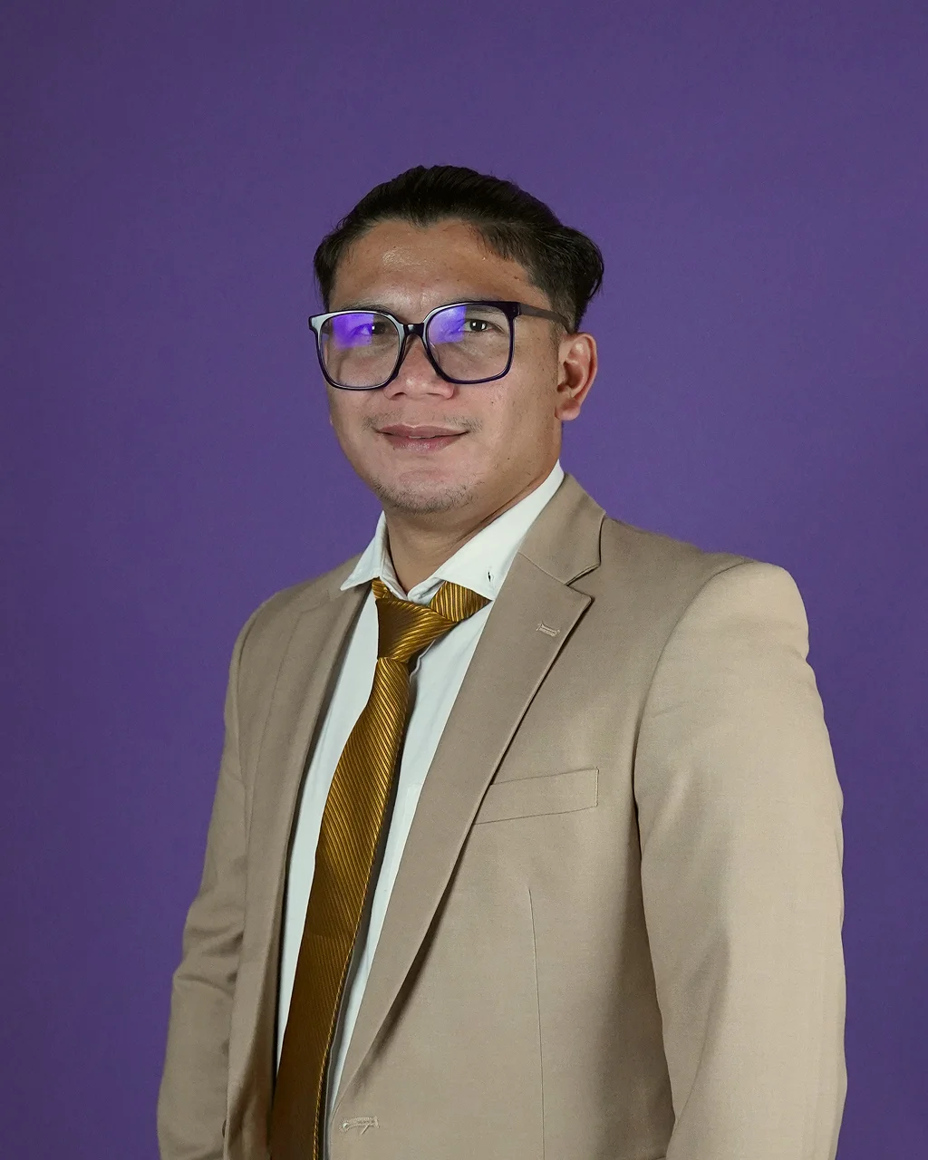 Junior C. Valmores
